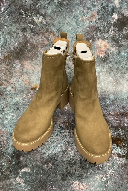 Women’s Tan Boots